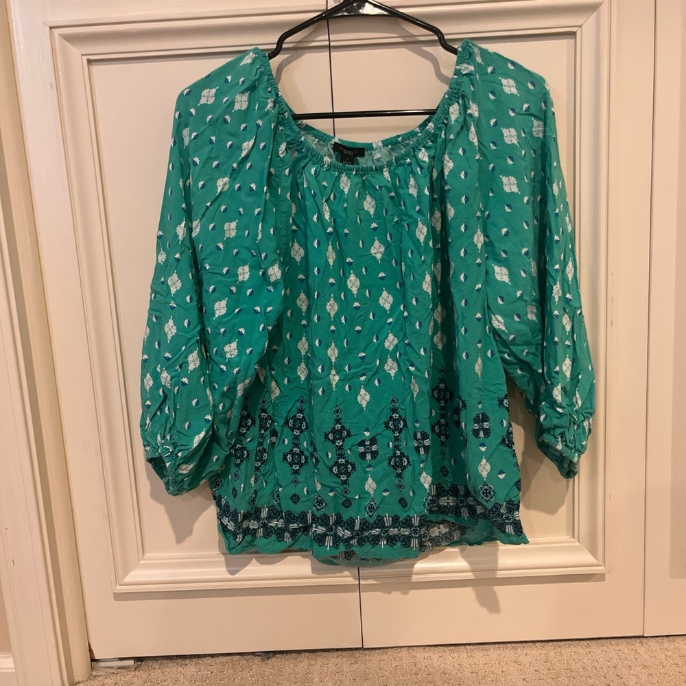 Ann Taylor Green Ruffled 3/4 Sleeve Blouse